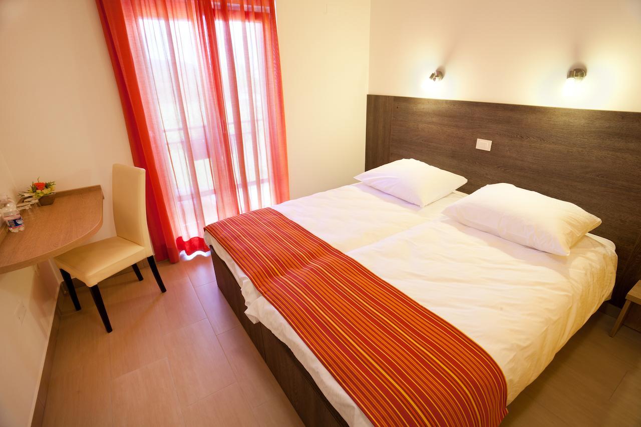 Guesthouse Osterija Branik Ruang foto